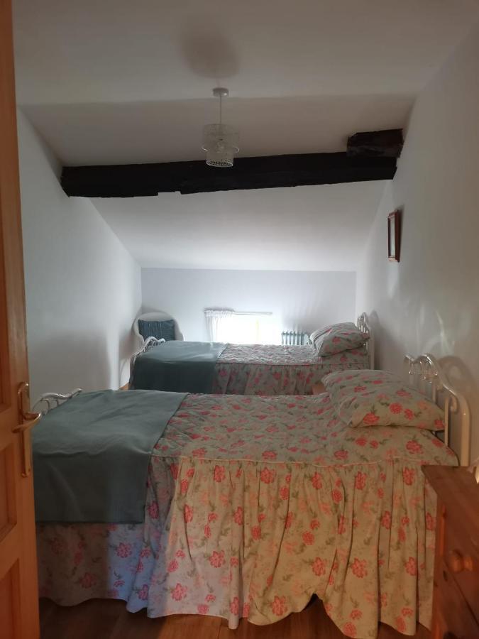 La Petite Maison De Vacances Oradour-Saint-Genest Bagian luar foto