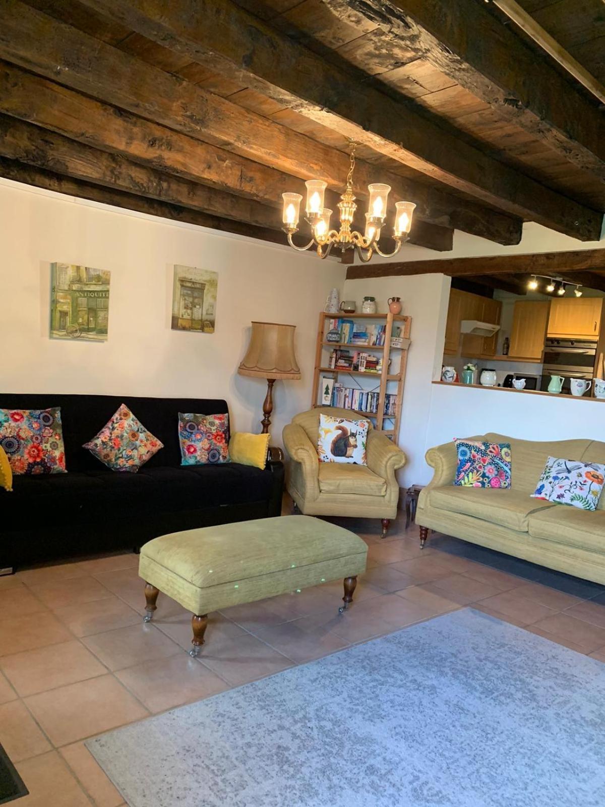 La Petite Maison De Vacances Oradour-Saint-Genest Bagian luar foto